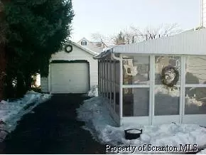 609 E Pne, Olyphant, PA 18447 photo 5