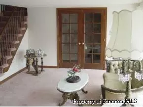 1008 Eynon, Scranton, PA 18504 photo 2