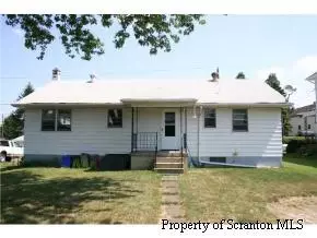 705 E Pine St, Olyphant, PA 18447 photo 2