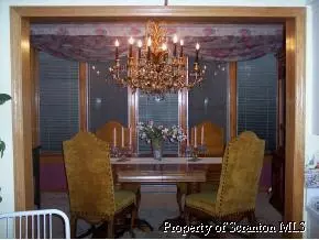 444 Thomas, Eynon, PA 18403 photo 4