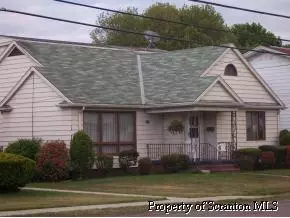 156 Drakes Ln, Old Forge, PA 18518 photo 1
