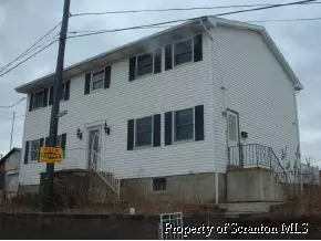 1427 E Drinker St, Dunmore, PA 18512 photo 1