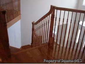 23 Kipling Dr, Moosic, PA 18507 photo 5