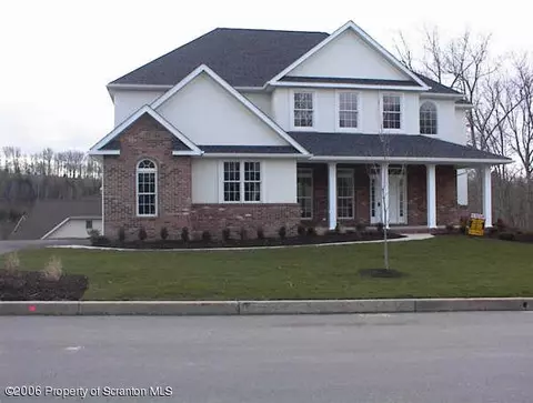 33 Oneill Dr, Moosic, PA 18507 photo 1