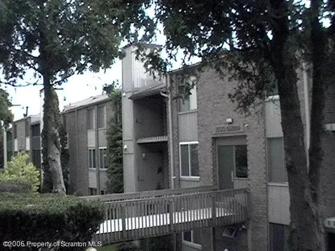 1510 Summit Pt, Scranton, PA 18508 photo 1