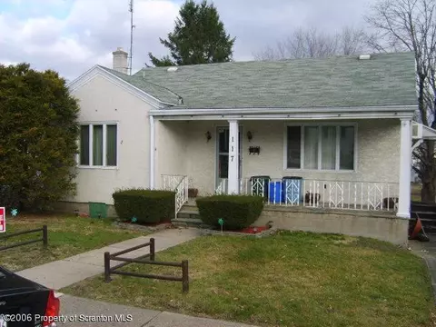 117 Dunn Ave, Old Forge, PA 18518 photo 1