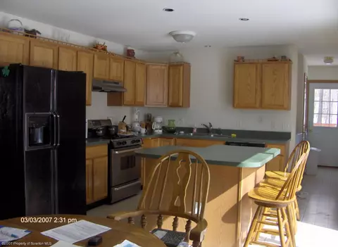 115 Mary St, Olyphant, PA 18447 photo 5