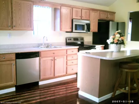1213 Springbrook Ave, Moosic, PA 18507 photo 3