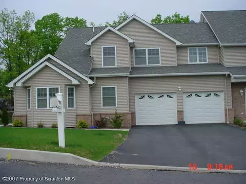 44 Sharon Dr, Moosic, PA 18507 photo 1