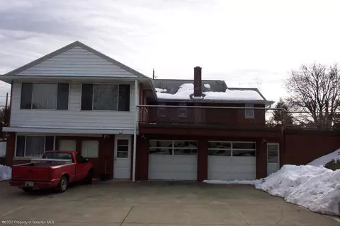 563 Adams St, Duryea, PA 18642 photo 2
