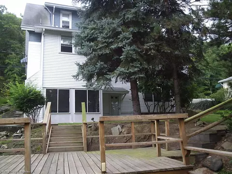 201 E Mountain Rd, Scranton, PA 18505 photo 3