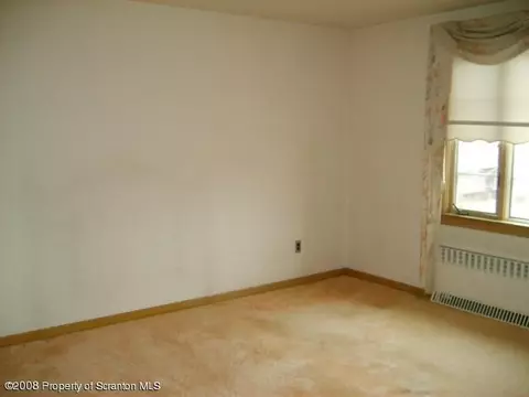 237 E Morton St, Old Forge, PA 18518 photo 8