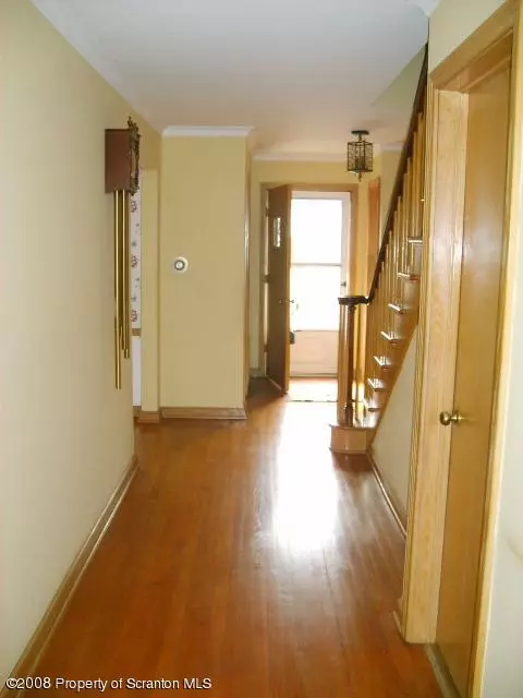 237 E Morton St, Old Forge, PA 18518 photo 6