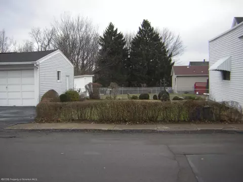 603 Gilbert St, Scranton, PA 18508 photo 6