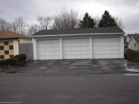 603 Gilbert St, Scranton, PA 18508 photo 5