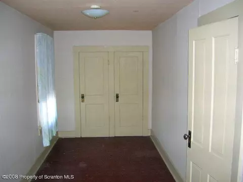 128 E Pine St, Dunmore, PA 18512 photo 8