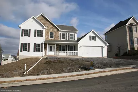 202 Kimberly Dr, Duryea, PA 18642 photo 1