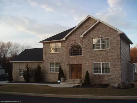 115 Ryan Dr, Moosic, PA 18507 photo 3