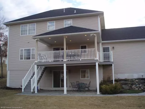 115 Ryan Dr, Moosic, PA 18507 photo 6