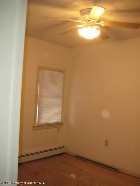 534 Harrison Ave, Scranton, PA 18503 photo 13