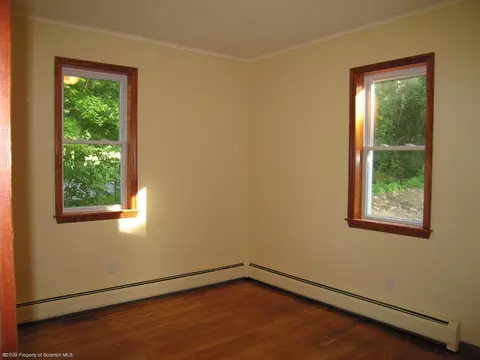 914 Justus Blvd, Scott Twp, PA 18447 photo 11