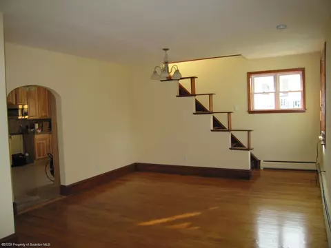 914 Justus Blvd, Scott Twp, PA 18447 photo 7