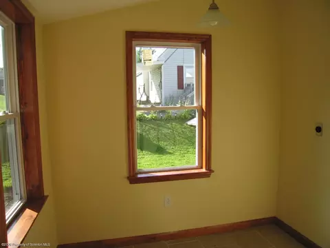 914 Justus Blvd, Scott Twp, PA 18447 photo 13