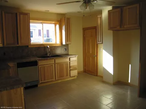 914 Justus Blvd, Scott Twp, PA 18447 photo 4