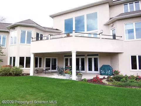 12 Kipling Dr, Moosic, PA 18507 photo 20