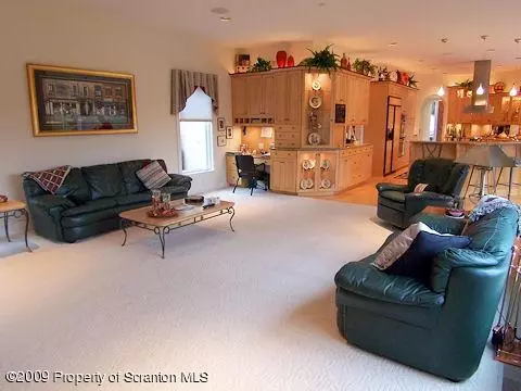 12 Kipling Dr, Moosic, PA 18507 photo 15