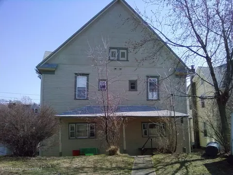 508 S Blakely St, Dunmore, PA 18512 photo 2