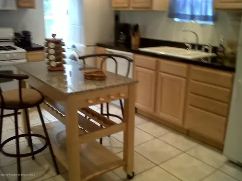 847 E Lackawanna Ave, Olyphant, PA 18447 photo 3