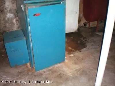 400 E Walnut St, Hazleton, PA 18201 photo 7