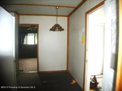 205 Division St, Mayfield, PA 18433 photo 7