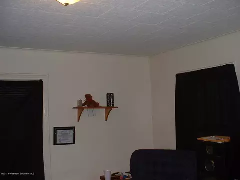 176 E Pine St, Dunmore, PA 18512 photo 14