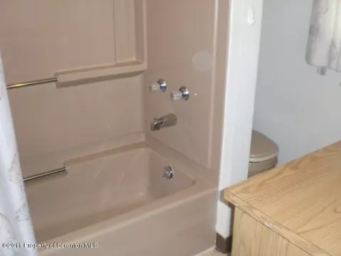 510 W Grace St, Old Forge, PA 18518 photo 5