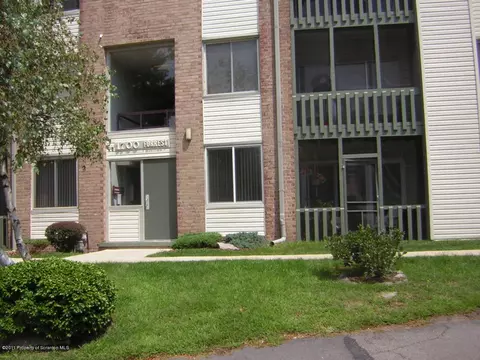 1701 Summit Pointe, Scranton, PA 18508 photo 1