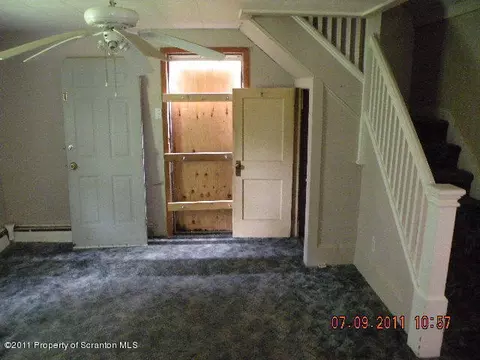 339 Third St, Eynon, PA 18403 photo 4