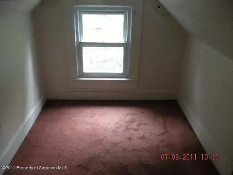 339 Third St, Eynon, PA 18403 photo 5