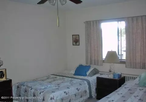 119 Dunn, Old Forge, PA 18518 photo 6