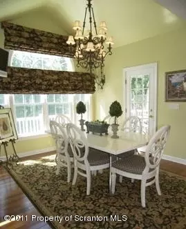 875 Sheffield Rd, Shavertown, PA 18708 photo 8