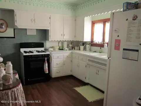 119 Foley St, Old Forge, PA 18518 photo 4