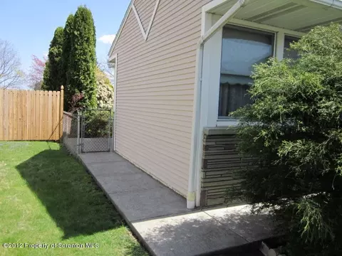119 Foley St, Old Forge, PA 18518 photo 22
