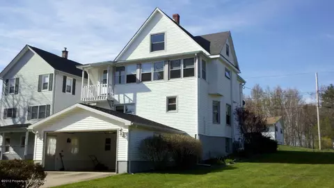 218 E Line St, Olyphant, PA 18447 photo 6