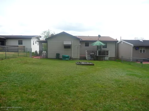 154 Taroli St, Old Forge, PA 18518 photo 11
