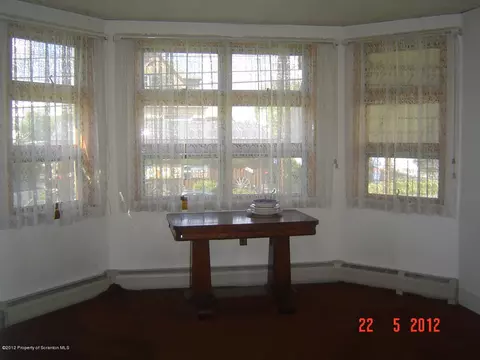 778 E Drinker St, Dunmore, PA 18512 photo 7