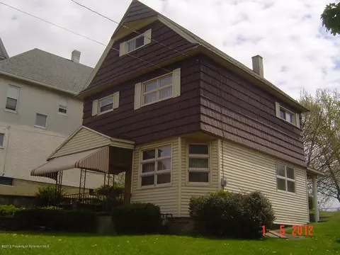 778 E Drinker St, Dunmore, PA 18512 photo 1