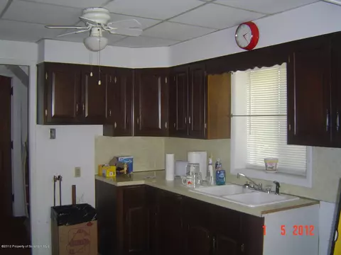 778 E Drinker St, Dunmore, PA 18512 photo 6