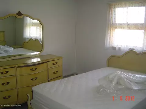 778 E Drinker St, Dunmore, PA 18512 photo 3