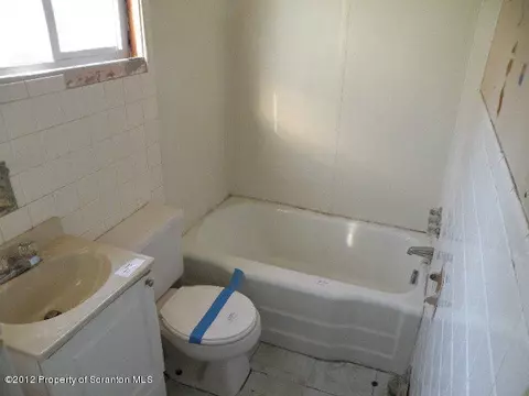 131 Prospect Ave, Scranton, PA 18505 photo 6
